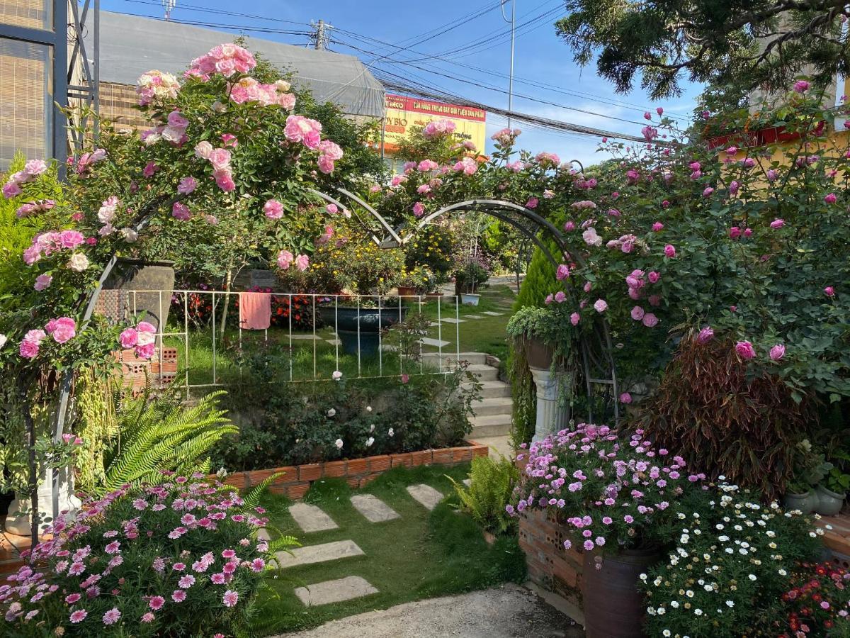 Homestay Khu Vườn Hoàng Gia Da Lat Esterno foto